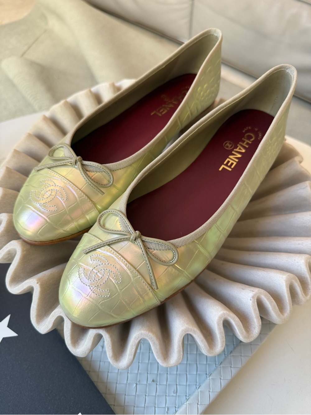 Chanel 26K Yellow Crocodile Croc Embossed Iridescent Cap Toe Ballet Flats 37 - Picture 10 of 15